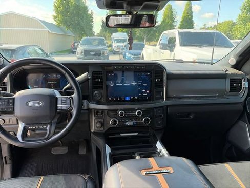 Used 2024 Ford F250 Platinum AWD/4WD image 11