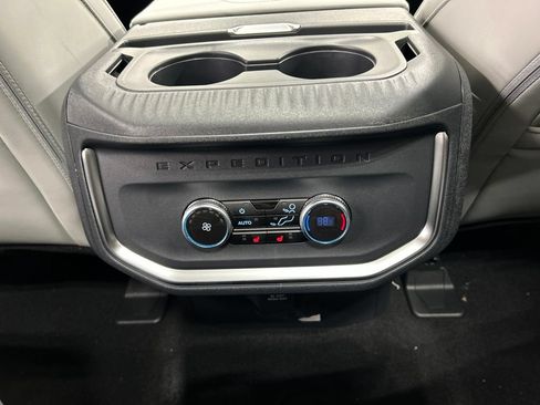 New 2027 Ford Expedition Platinum AWD/4WD image 28
