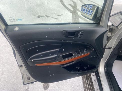 Used 2018 Ford EcoSport SES image 9