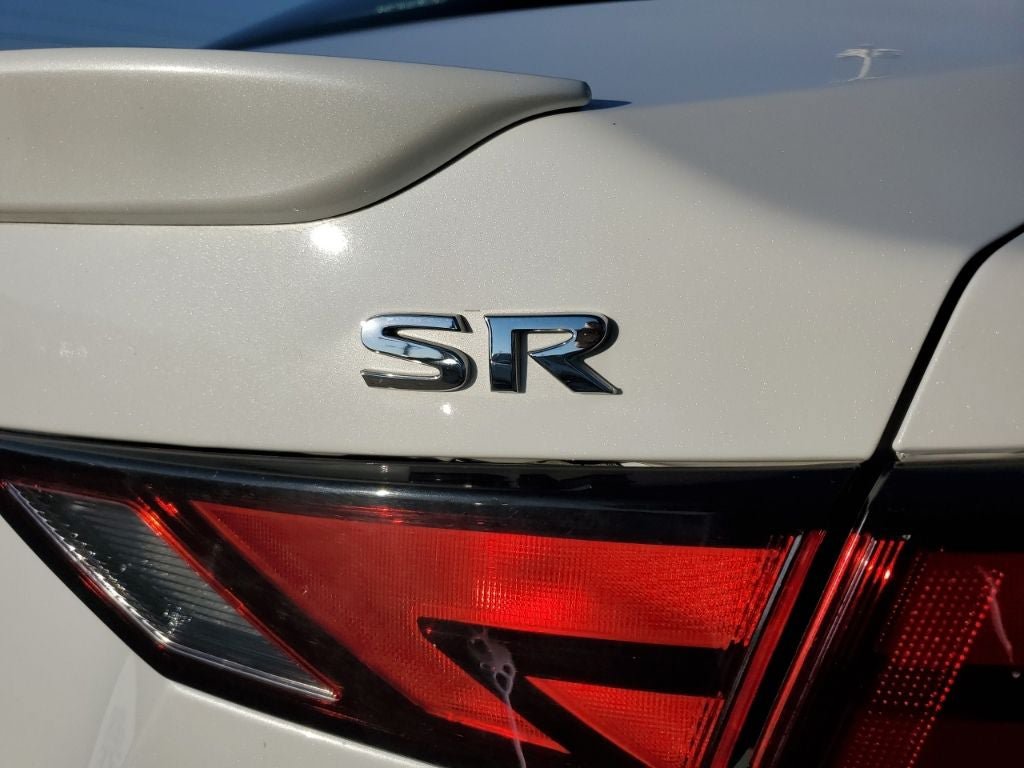 Used 2020 Nissan Sentra SR w/ Electronics Package FWD image 9