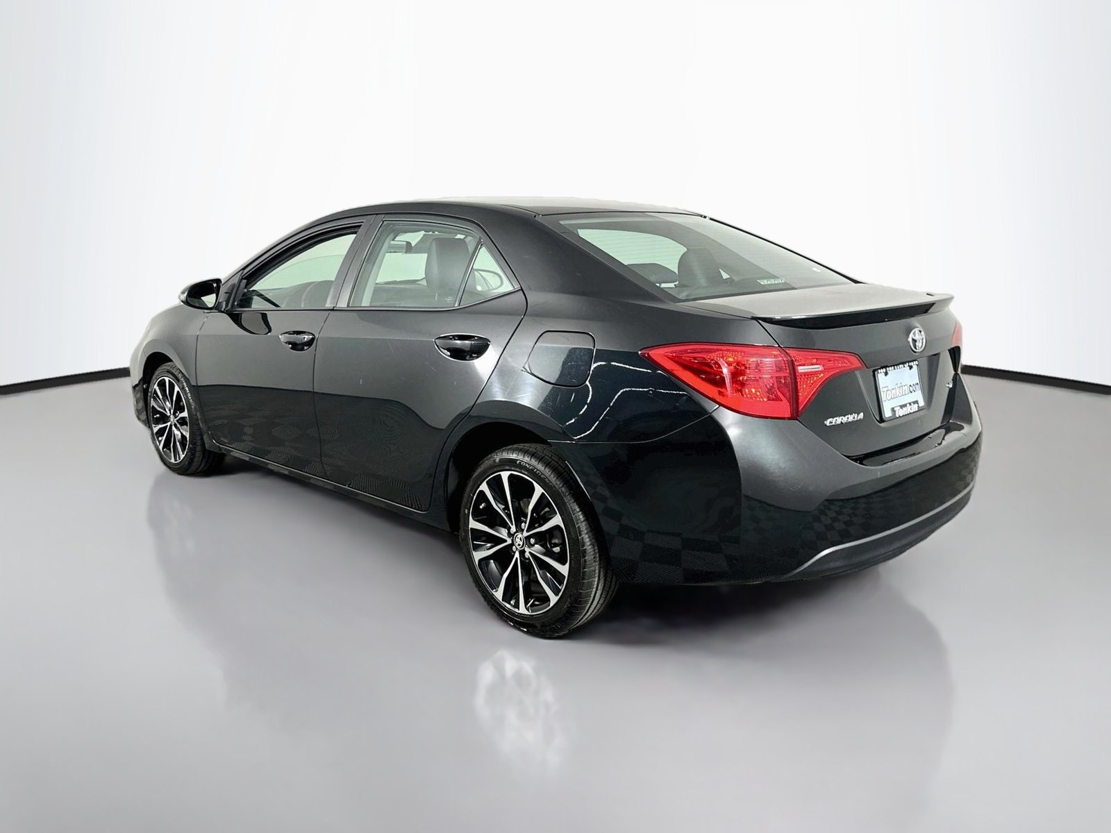 Used 2017 Toyota Corolla SE FWD image 5
