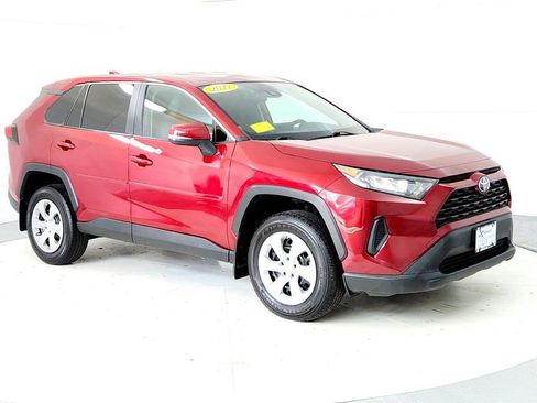 Certified 2022 Toyota RAV4 LE AWD/4WD image 7