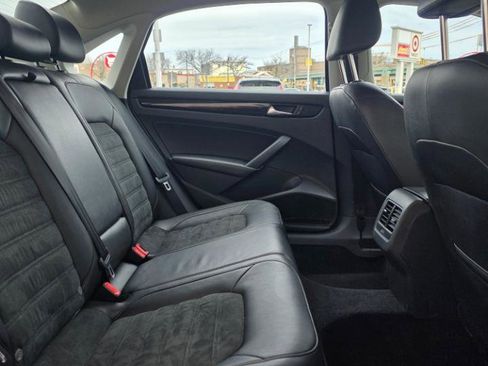 Used 2014 Volkswagen Passat 1.8T SEL Premium FWD image 13