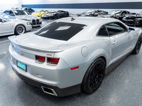 Used 2011 Chevrolet Camaro SS w/ LPO, Ground Effects Package RWD image 6