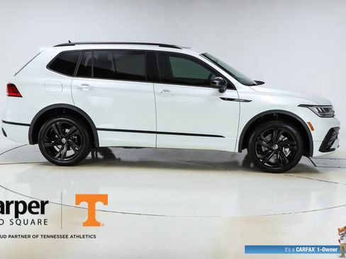 Used 2023 Volkswagen Tiguan SE R-Line image 10