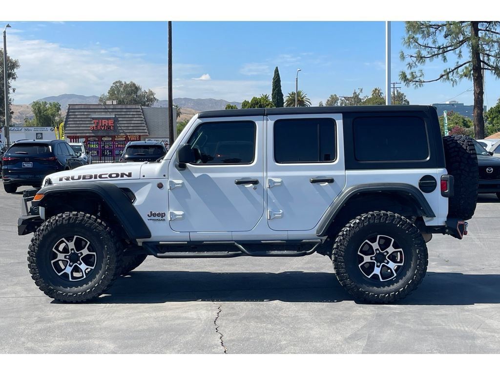 Used 2022 Jeep Wrangler Unlimited Rubicon AWD/4WD image 2