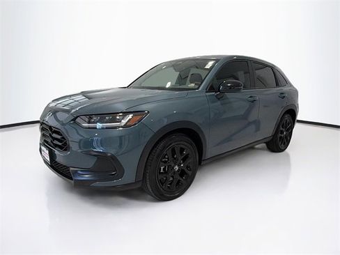 Used 2024 Honda HR-V Sport image 3