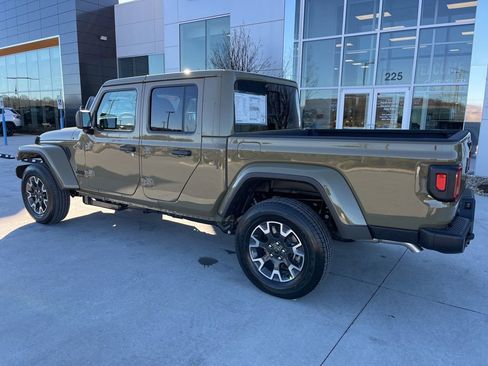 New 2026 Jeep Gladiator Sport image 17