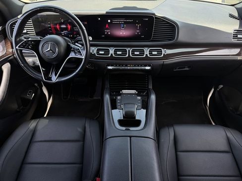 Used 2024 Mercedes-Benz GLE 350 4MATIC w/ 3rd Row Seat Package image 11