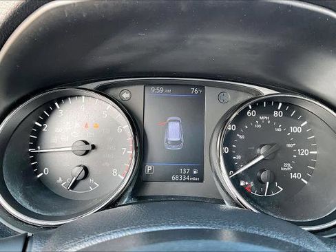 Certified 2019 Nissan Rogue SV FWD image 26