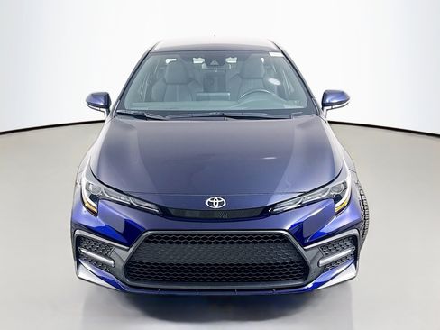 Used 2022 Toyota Corolla SE FWD image 2