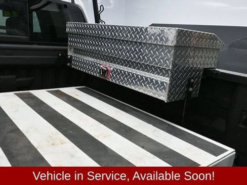 Used 2024 Chevrolet Colorado Z71 w/ Advanced Trailering Package AWD/4WD image 12