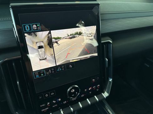 New 2026 GMC Acadia AT4 w/ Luxury Package AWD/4WD image 27