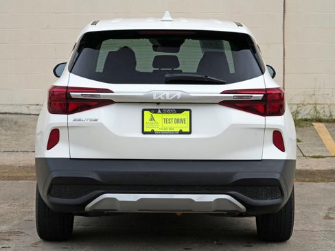Used 2023 Kia Seltos LX AWD/4WD image 10