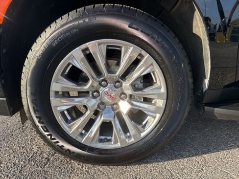 Used 2022 GMC Yukon XL Denali image 19