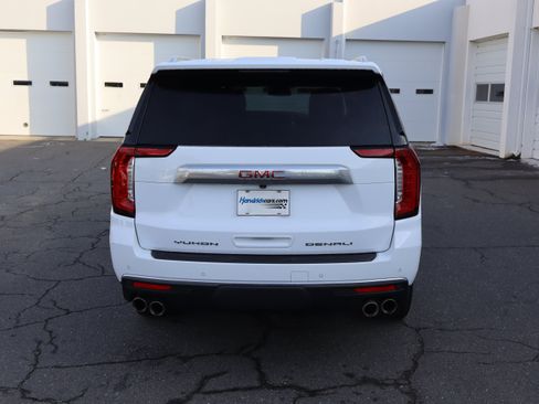 Used 2024 GMC Yukon XL Denali AWD/4WD image 20