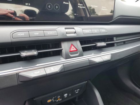 New 2025 Kia K4 EX image 16