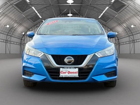 Used 2021 Nissan Versa SV image 2