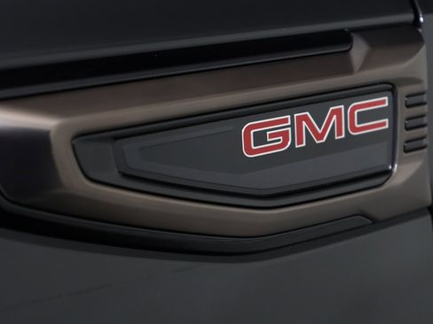 Used 2025 GMC Yukon XL AT4 Ultimate image 61