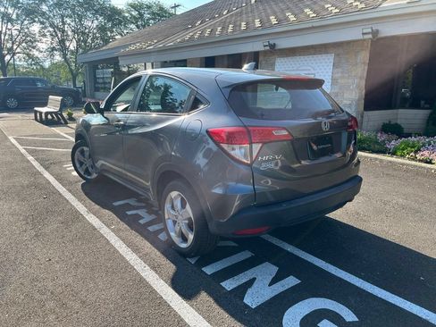 Used 2021 Honda HR-V LX image 4