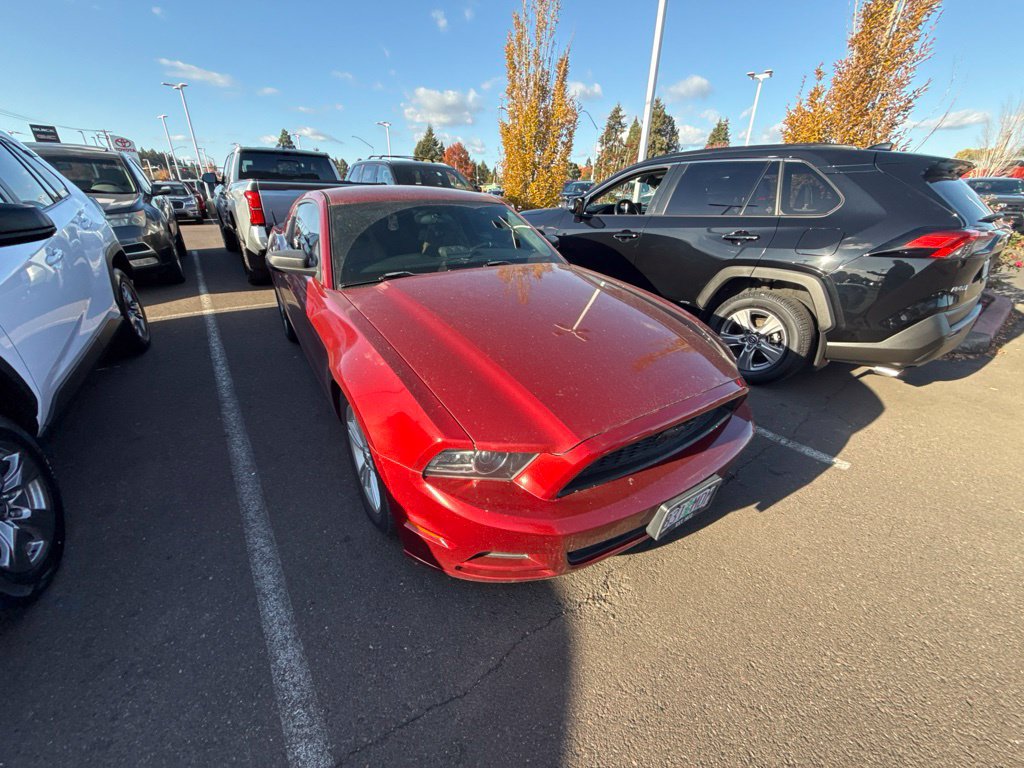 Used 2014 Ford Mustang Coupe RWD image 3