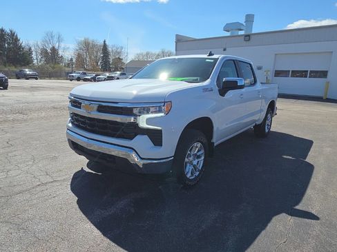 New 2026 Chevrolet Silverado 1500 LT w/ Z71 Off-Road Package image 3