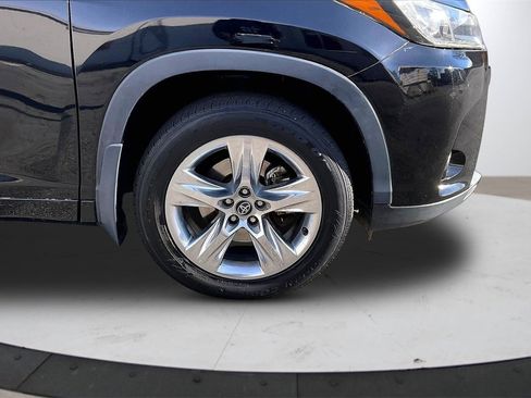 Used 2018 Toyota Highlander Limited image 37