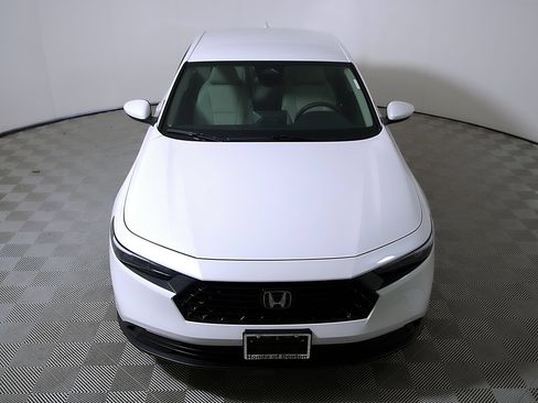 Used 2025 Honda Accord LX image 4