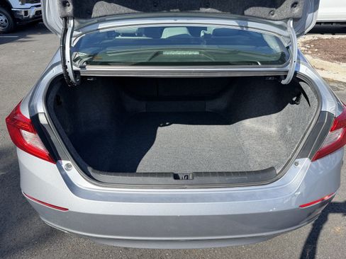 Used 2018 Honda Accord EX-L image 34