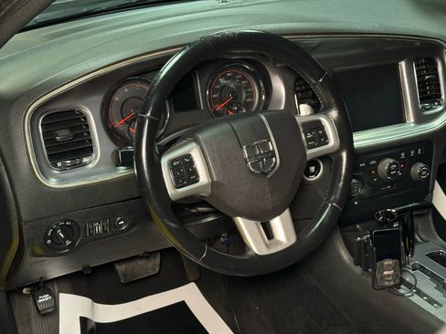 Used 2014 Dodge Charger R/T w/ Blacktop Package image 44