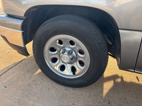 Used 2007 Chevrolet Silverado 1500 LS image 15