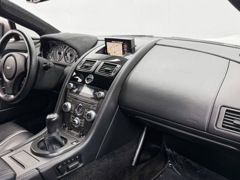 Used 2015 Aston Martin V8 Vantage GT RWD image 14