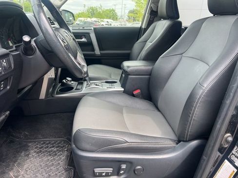 Used 2019 Toyota 4Runner SR5 Premium AWD/4WD image 21