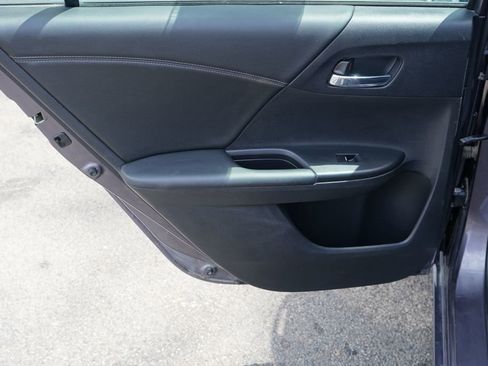 Used 2015 Honda Accord EX-L image 24