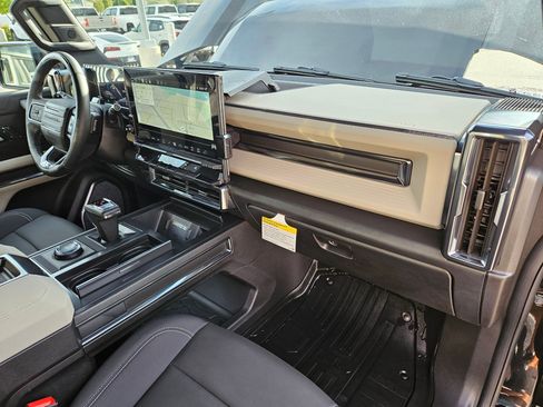 Used 2026 GMC Hummer EV SUV AWD/4WD image 33