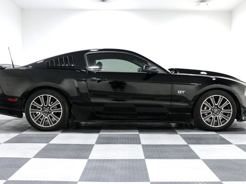 Used 2010 Ford Mustang GT image 8
