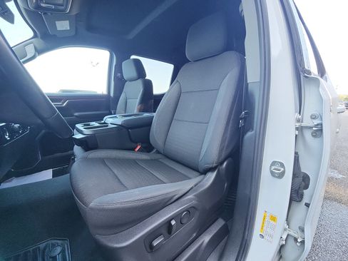 Used 2024 Chevrolet Silverado 1500 LT AWD/4WD image 18