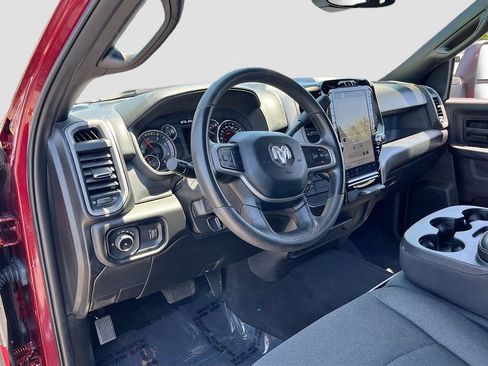 Used 2024 RAM 2500 Tradesman w/ Chrome Appearance Group AWD/4WD image 9