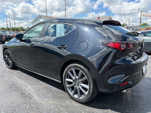 Used 2023 MAZDA MAZDA3 s FWD image 5