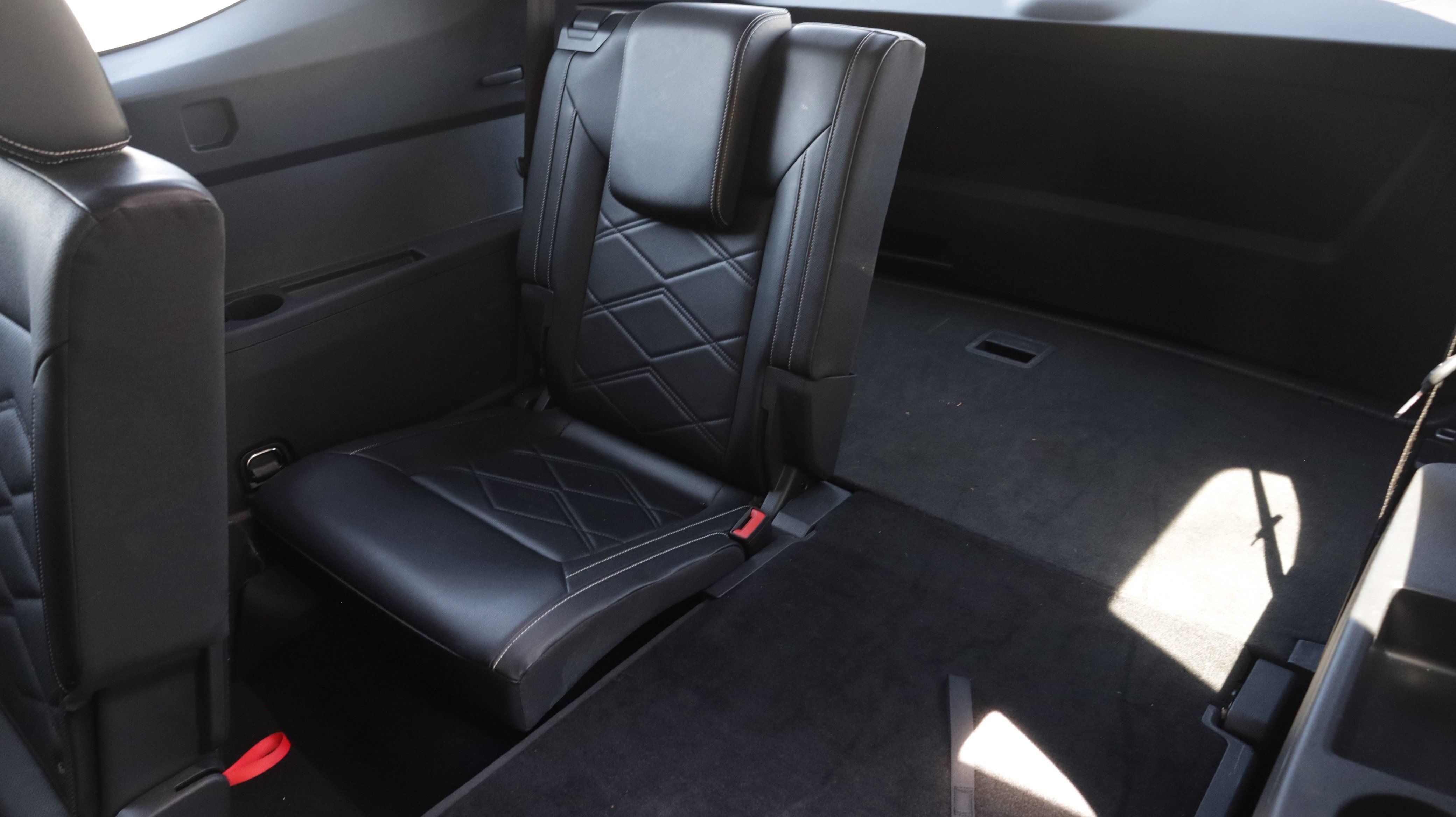 Used 2024 Volkswagen Atlas SE FWD image 14