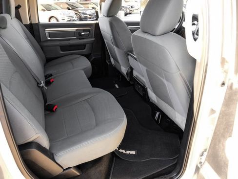 Used 2015 RAM 2500 SLT image 31