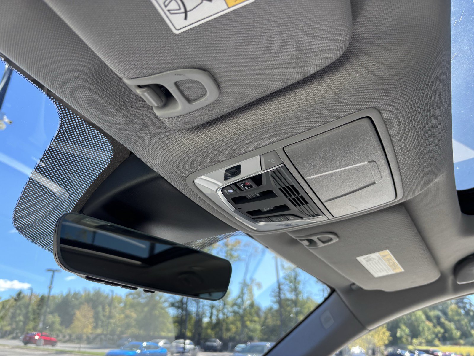 Used 2024 Acura MDX w/ Technology Package FWD image 29