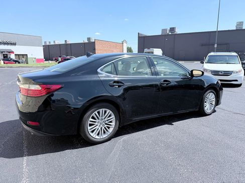 Used 2015 Lexus ES 350 w/ Luxury Package FWD image 5