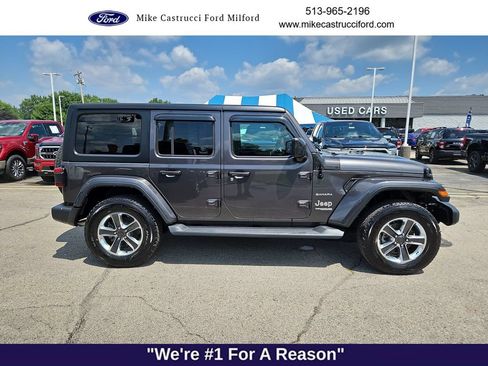 Used 2021 Jeep Wrangler Unlimited Sahara AWD/4WD image 6