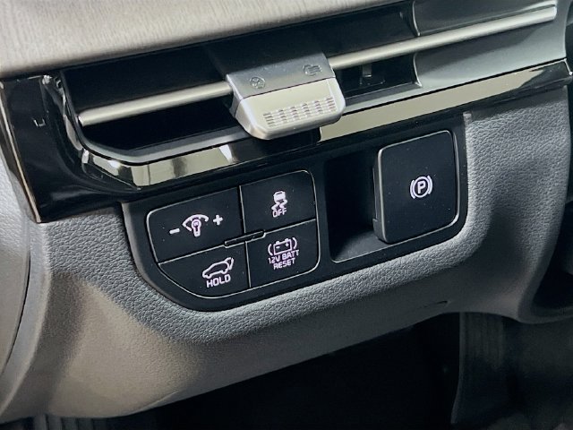 Certified 2026 Kia Sportage X-Line AWD/4WD image 10