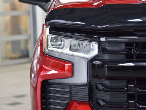 Used 2023 Chevrolet Silverado 1500 LT Trail Boss AWD/4WD image 12