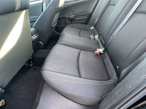 Used 2018 Honda Civic EX-T image 18