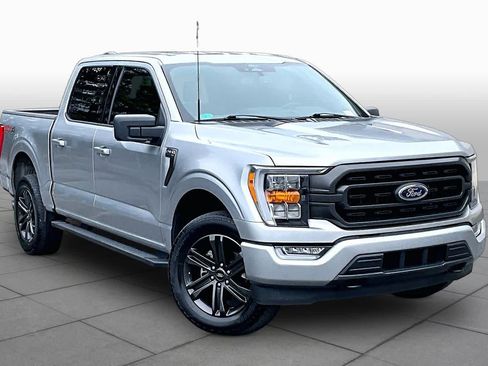Used 2022 Ford F150 XLT w/ Equipment Group 302A High AWD/4WD image 3
