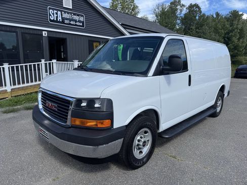 Used 2017 GMC Savana 2500 image 1