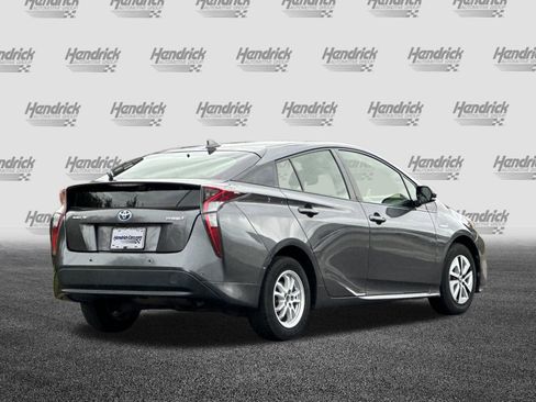 Used 2017 Toyota Prius Three image 5